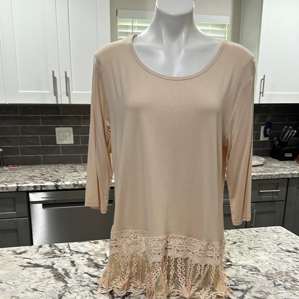 Women's Cream Lace Hem Top
